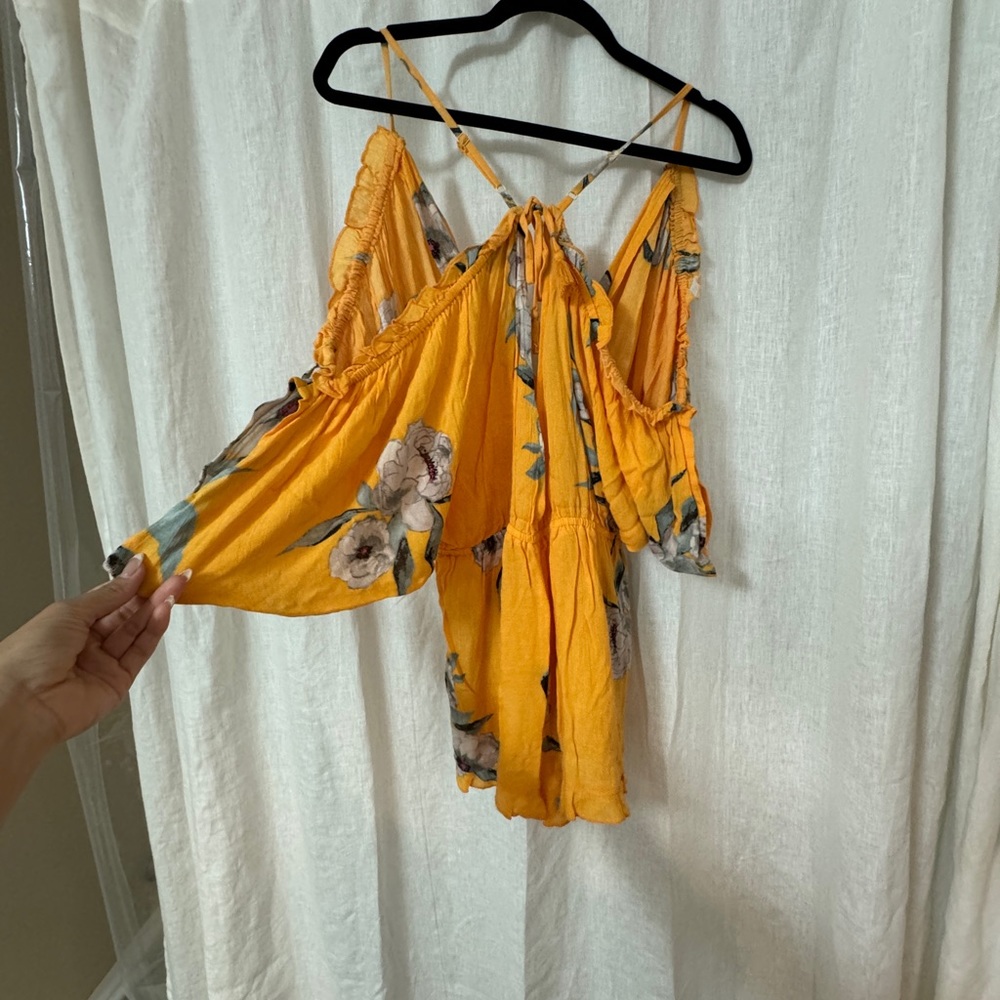 TOPSHOP FLORAL ROMPER - Picture 2 of 4